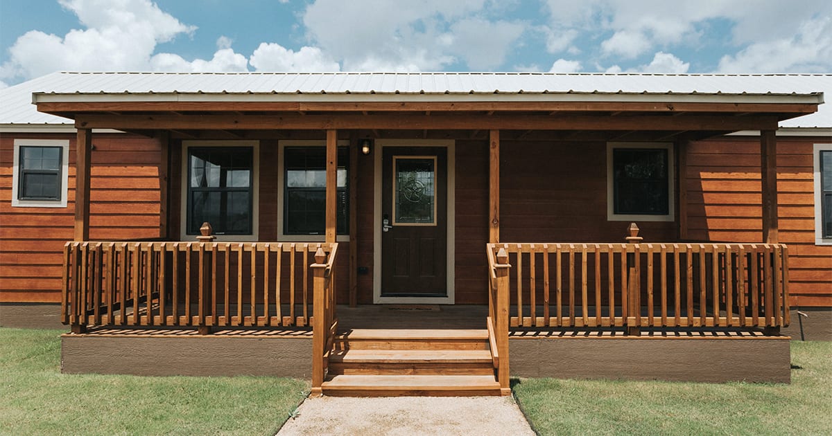 lonestar 1200x630 1 3 - Why Add a Porch to Your Leland’s Cabin?