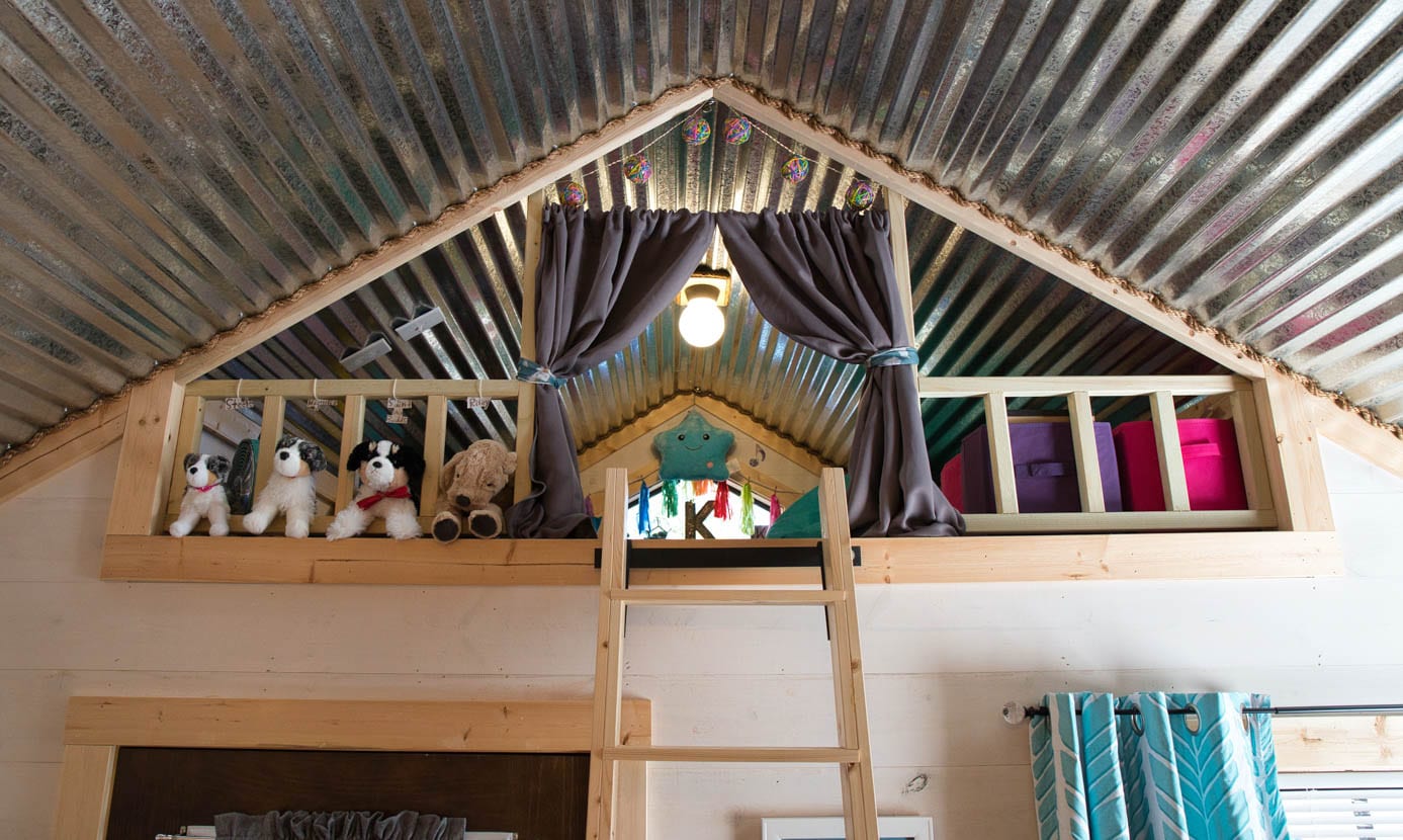 Norris Interior2 - Decorating Your Loft Space